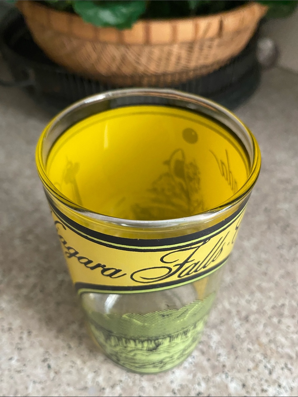 LIKE NEW Vintage “Niagara Falls Canada” Souvenir Tumbler - Picture 6 of 8